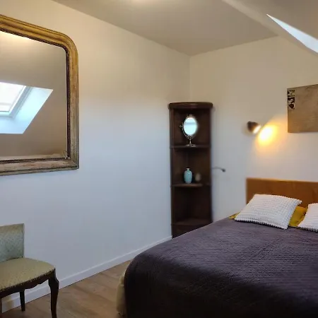 Holiday home La Maisonnette Des Miquelots, Patio & Charme, Proche Mont-st-michel Tanis