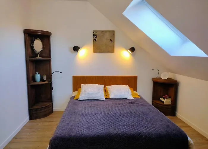 Small House Near Mont St Michel * Tanis